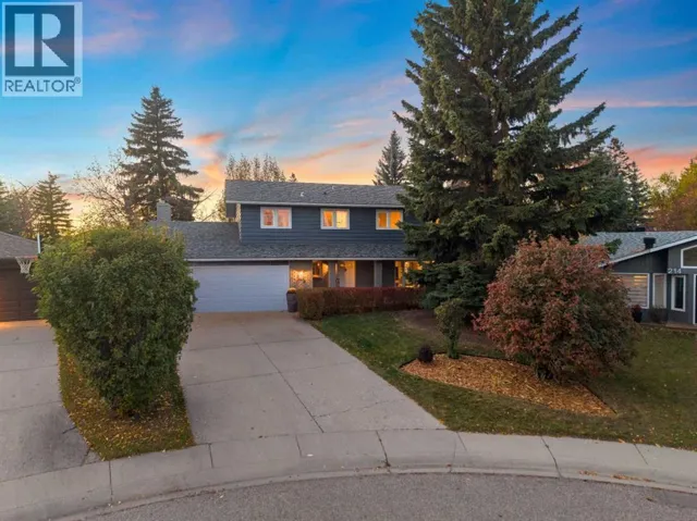 216 Lake Erie Place SE, Calgary, Alberta T2J2L5