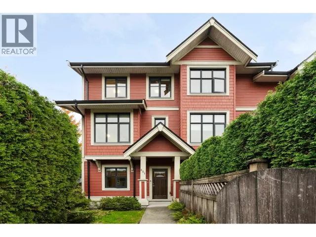 401 8485 NEW HAVEN CLOSE, Burnaby, British Columbia V5J0B7