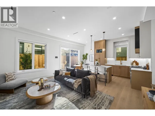 2 2710 KITCHENER STREET, Vancouver, British Columbia V5K3E1