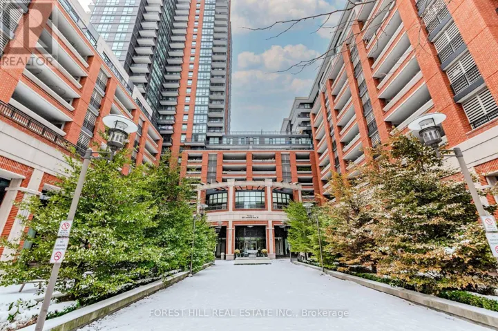 734 - 830 LAWRENCE AVENUE W, Toronto (Yorkdale-Glen Park), Ontario M6A0A2
