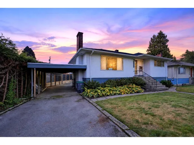 12614 102 AVENUE, Surrey, British Columbia V3V3E4