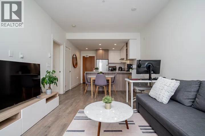611 750 DOGWOOD STREET, Coquitlam, British Columbia V3J4B7