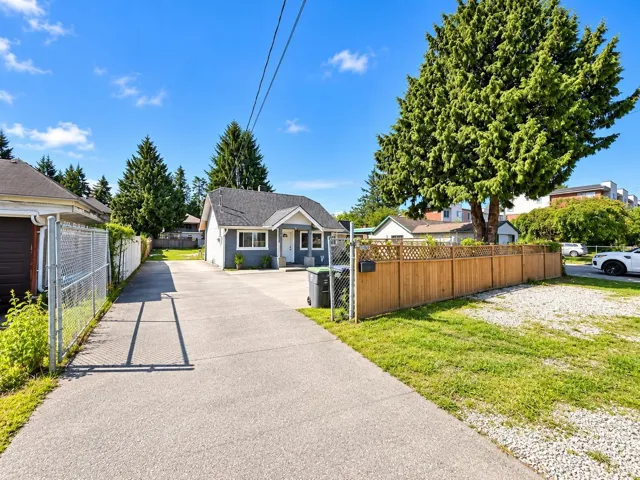 13370 96 AVENUE, Surrey, British Columbia V3V1Y4