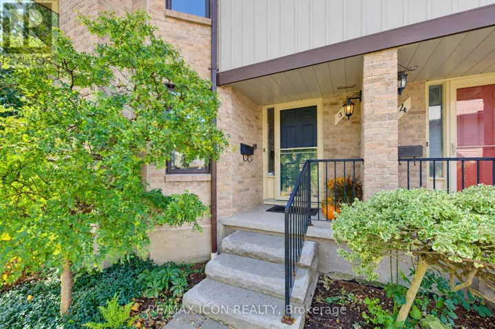 3 - 406 CRAIGLEITH DRIVE, Waterloo, Ontario N2L5T2