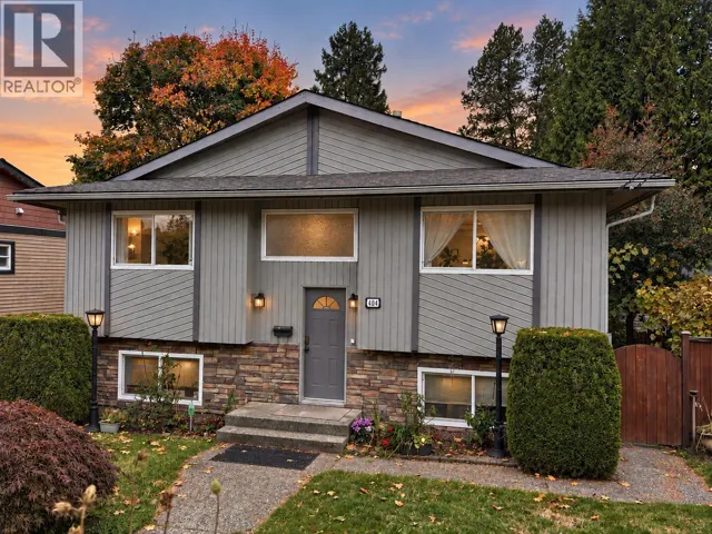 404 MUNDY STREET, Coquitlam, British Columbia V3K5N1