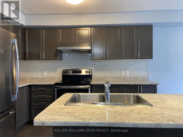 90 BLOOM CRESCENT, Hamilton, Ontario L0R1P0