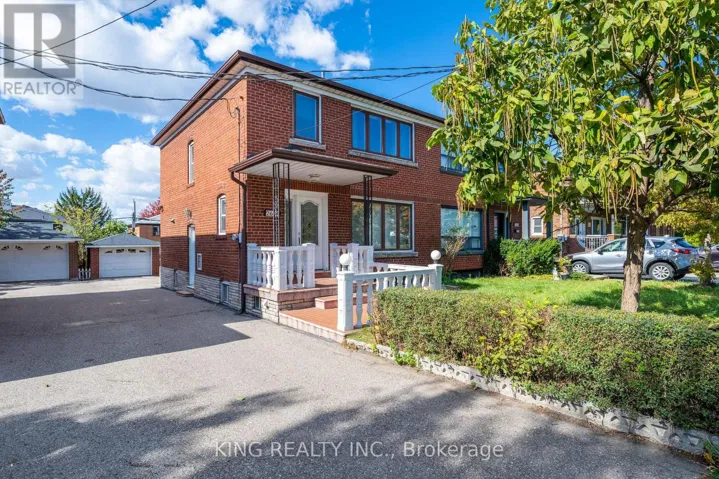 2604 KEELE STREET, Toronto (Maple Leaf), Ontario M6L2P1