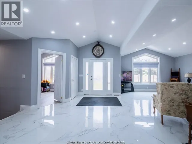 350 CHARRON LINE ROAD, Lakeshore, Ontario N8L1K6