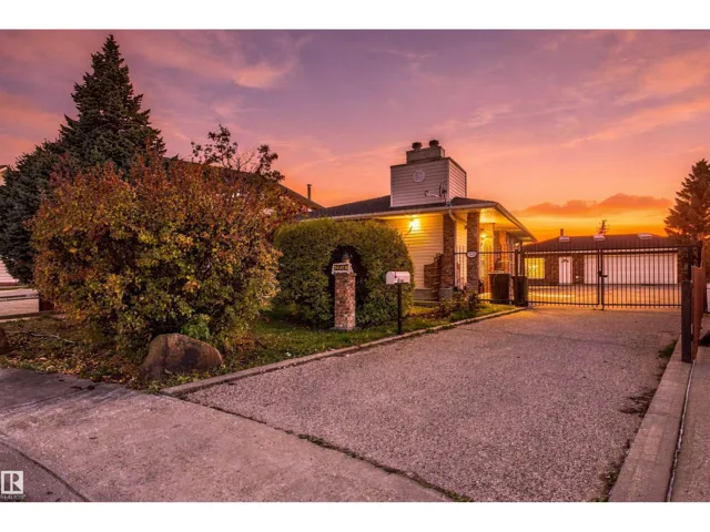 3224 89 ST NW, Edmonton, Alberta T6K2Z4