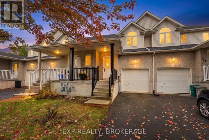 702 MACLEAN COURT, Kingston (Kingston East (Incl Barret Crt)), Ontario K7K7L8