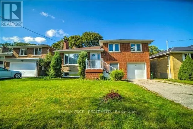 54 BOWERBANK DRIVE, Toronto (Newtonbrook East), Ontario M2M1Z8
