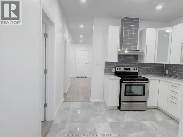 1716 Drouillard ROAD, Windsor, Ontario N8Y2S5