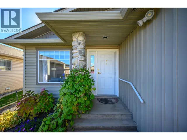 5888 Okanagan Landing Road Unit# 30, Vernon, British Columbia V1H1S2