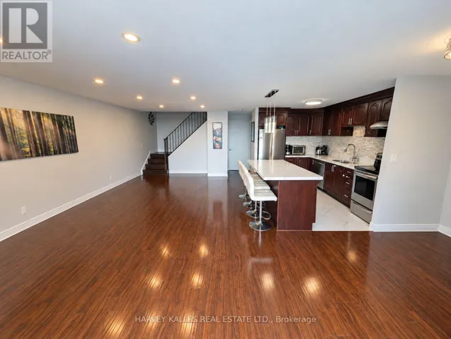 412 - 3025 THE CREDIT WOODLANDS DRIVE, Mississauga (Erindale), Ontario L5C2V3