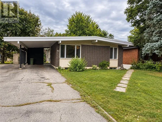 UPPER - 63 SANATORIUM ROAD, Hamilton (Westcliffe), Ontario L9C1Y4