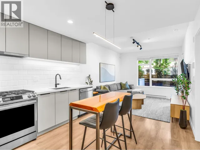 3018 ST. GEORGE STREET, Port Moody, British Columbia V3H0L4