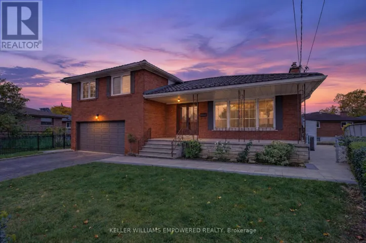 MAIN - 6 ARCHWAY CRESCENT, Toronto (Humbermede), Ontario M9M1V6