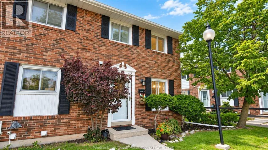 3096 MEADOWBROOK LANE Unit# 2, Windsor, Ontario N8T3H4