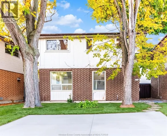 9370 AIRE COURT, Windsor, Ontario N8S4E6