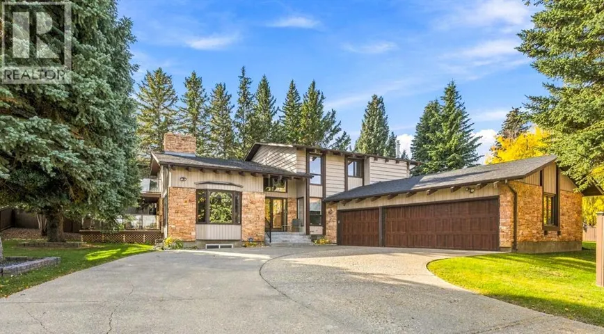 340 Pump Hill Gardens SW, Calgary, Alberta T2V4M7