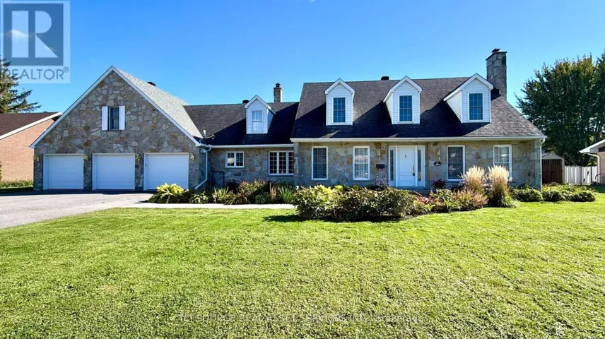 1920 BELVEDERE CRESCENT, Cornwall, Ontario K6H6M9