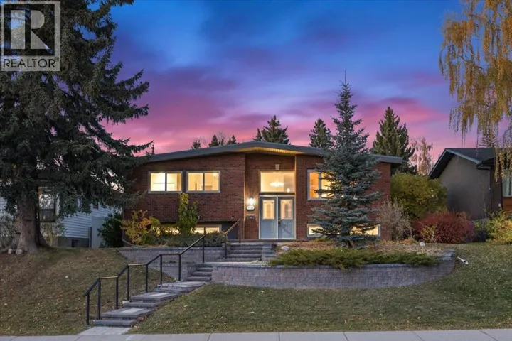 5739 Dalmead Crescent NW, Calgary, Alberta T3A1E7