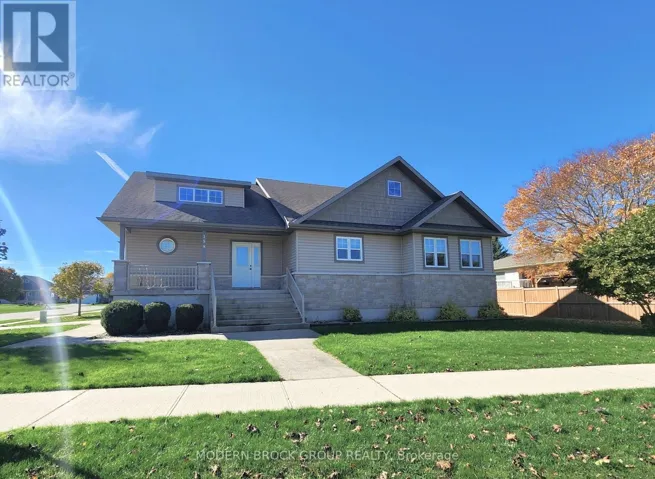 158 WILDWOOD CRESCENT, Brockville, Ontario K6V0A8