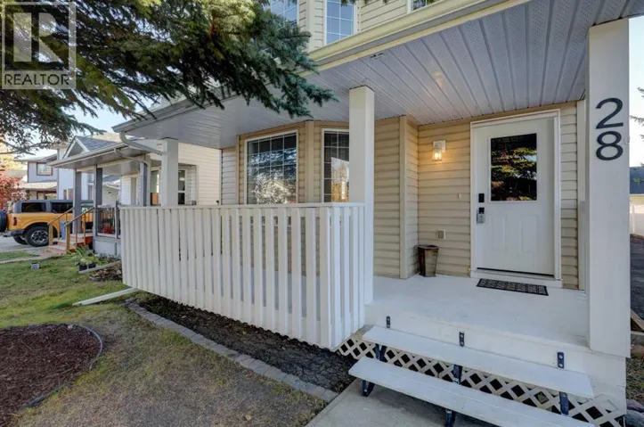 28 Woodside Circle NW, Airdrie, Alberta T4B2H8