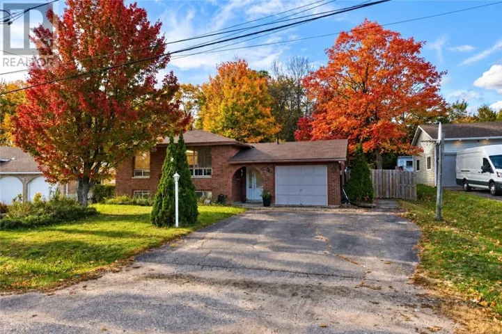 226 McNaughton Avenue, North Bay, Ontario P1C1G7