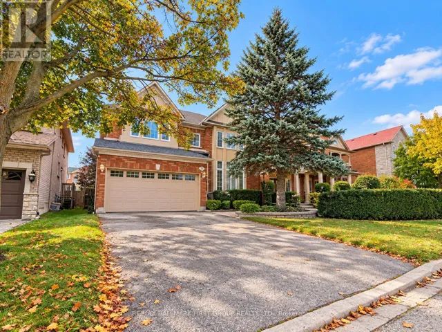 10 DARLEY STREET, Ajax (Central West), Ontario L1T3X8