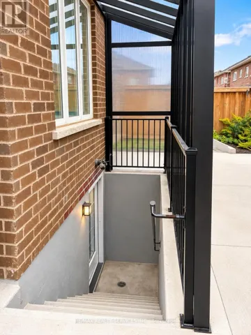 BASEMENT - 25 DALE MEADOWS ROAD, Brampton (Northwest Brampton), Ontario L7A4Z8