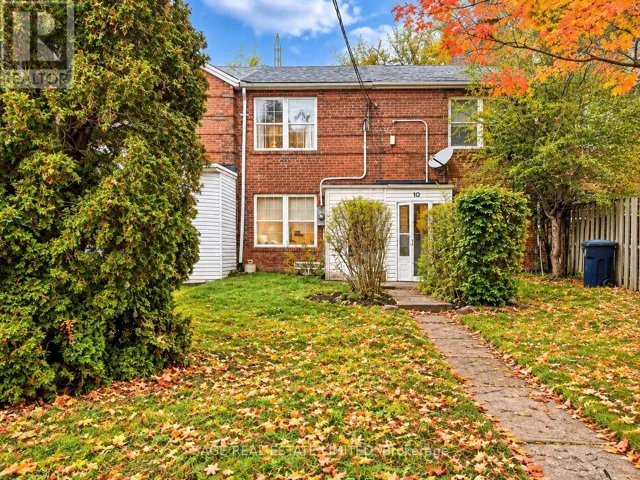 12 KHEDIVE AVENUE, Toronto (Englemount-Lawrence), Ontario M6A2G2