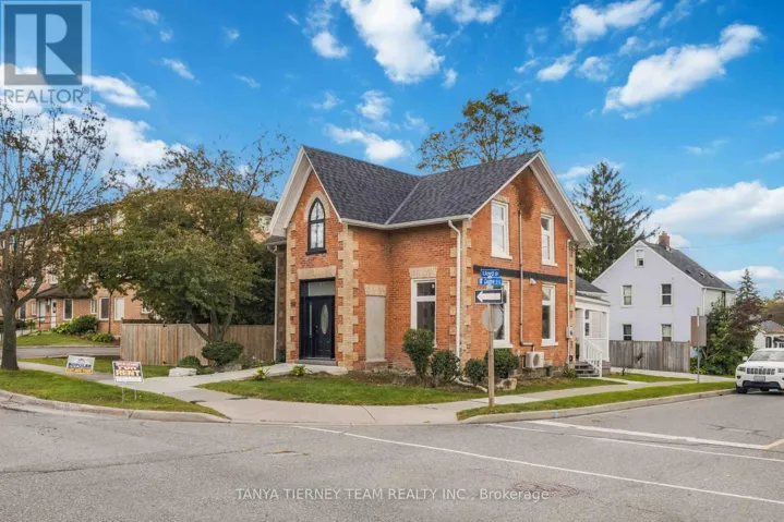 UPPER - 168 CENTRE STREET S, Oshawa (Central), Ontario L1H4A6