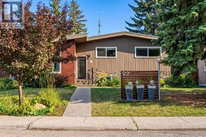 92 Chinook Drive SW, Calgary, Alberta T2V2P9