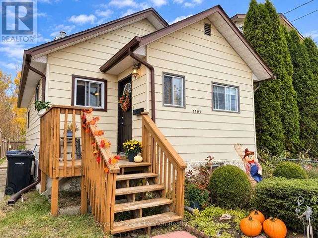 1707 CRAWFORD AVENUE, Thunder Bay (Westfort), Ontario P7E3E7