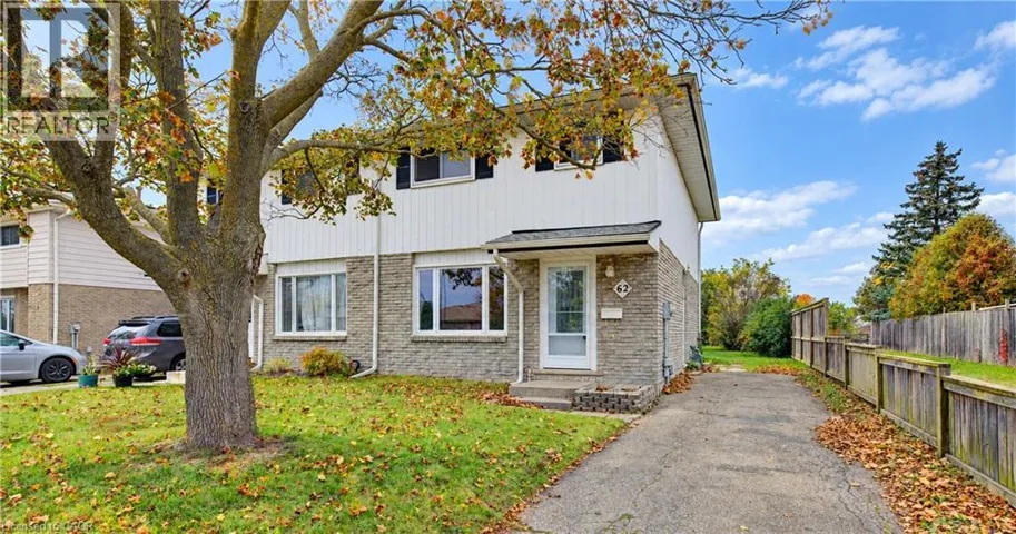 62 THE COUNTRY Way, Kitchener, Ontario N2E2K8