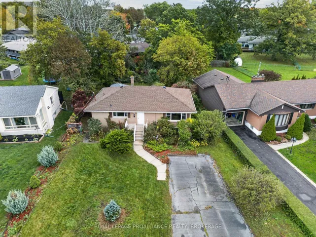 39 FAIRFIELD BOULEVARD, Loyalist (Amherstview), Ontario K7N1L3