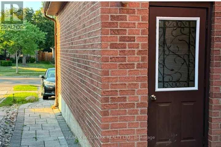 #A (LOWER) - 504 BRISTOL ROAD, Newmarket (Bristol-London), Ontario L3Y6P8