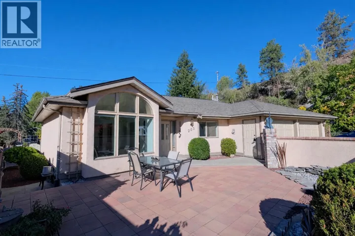 102 Forestbrook Place Unit# 203, Penticton, British Columbia V2A7N4
