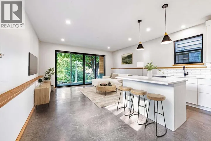 916 CARBONATE Street Unit# 1, Nelson, British Columbia V1L4R4