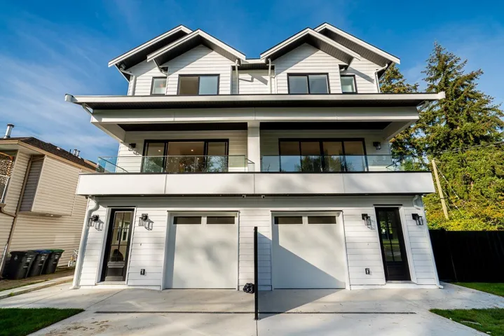 101 17059 0 AVENUE, Surrey, British Columbia V3Z9N9