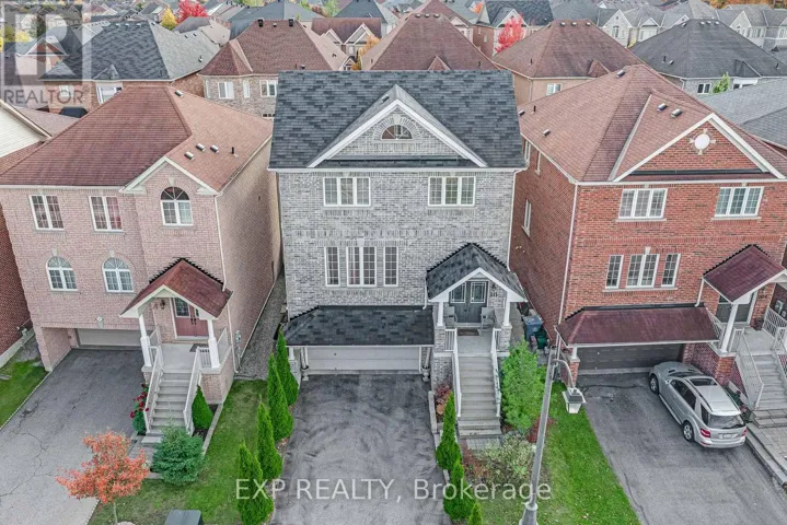 211 RAY SNOW BOULEVARD, Newmarket (Woodland Hill), Ontario L3X3J3