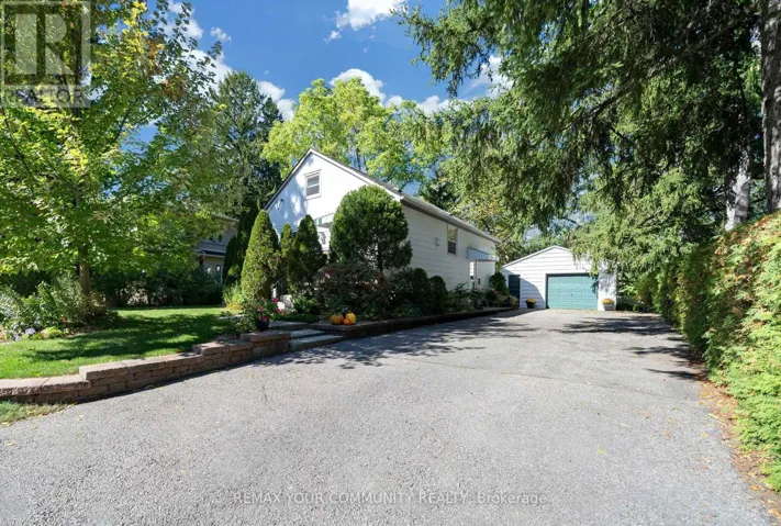 223 RICHMOND STREET, Richmond Hill (Mill Pond), Ontario L4C3Y9