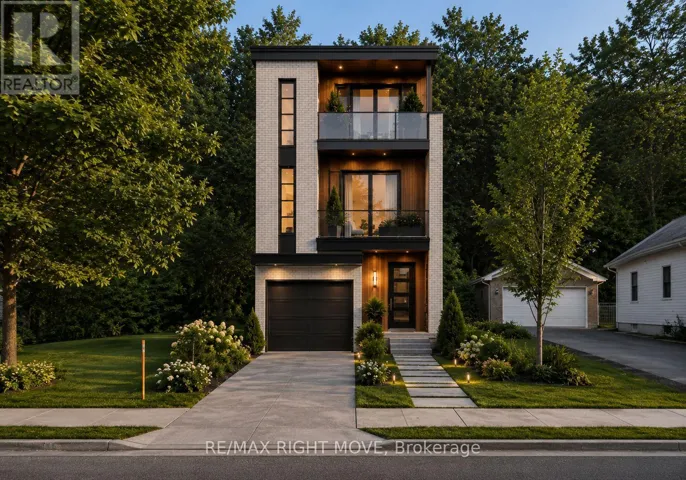 256 HARVEY STREET, Orillia, Ontario L3V3M4