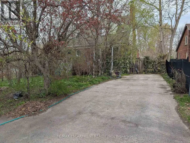 115 KING STREET E, Hamilton (Stoney Creek), Ontario L8G1L2