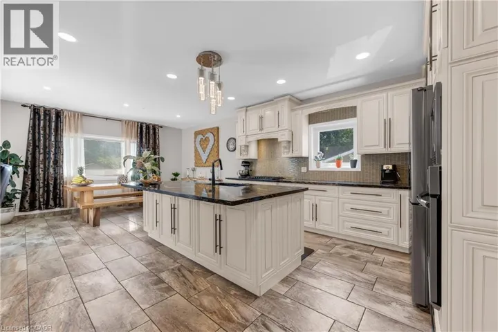 847 WEST 5TH Street, Hamilton, Ontario L9C5R4