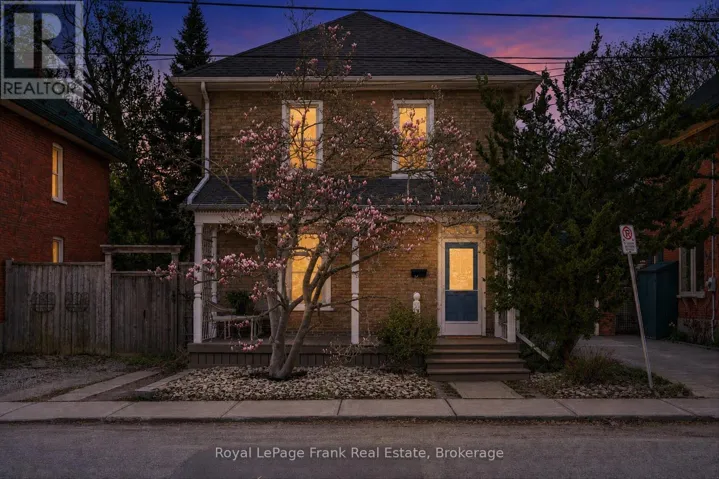 273 WILLIAM STREET, Peterborough (Town Ward 3), Ontario K9J5E5