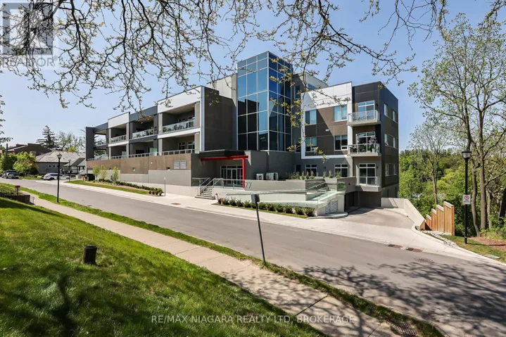 505 - 77 YATES STREET, St. Catharines (Downtown), Ontario L2R5R7