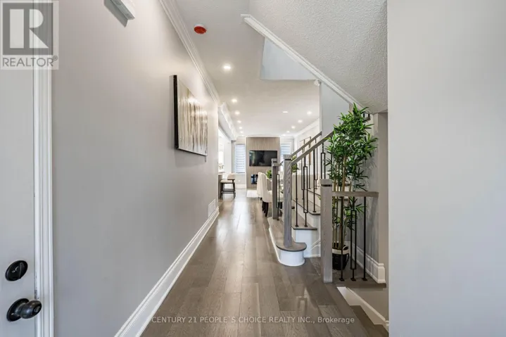 211 WILDBERRY CRESCENT, Vaughan (Vellore Village), Ontario L4H2H7