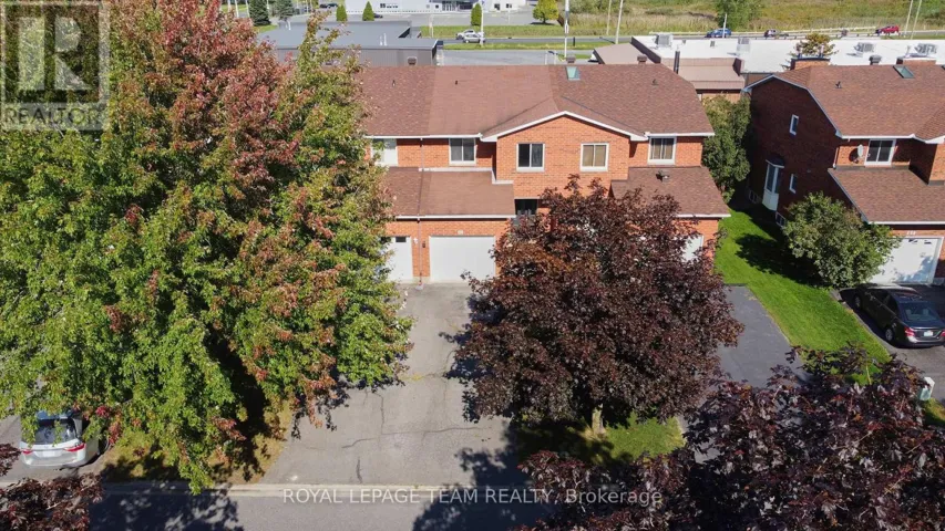 116 HERITAGE PLACE, Cornwall, Ontario K6J5V5